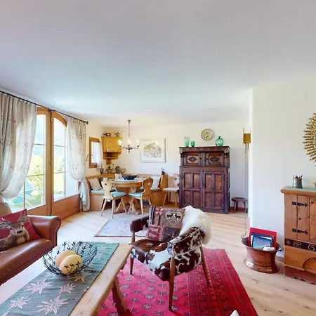 Apartment Romana 4 *